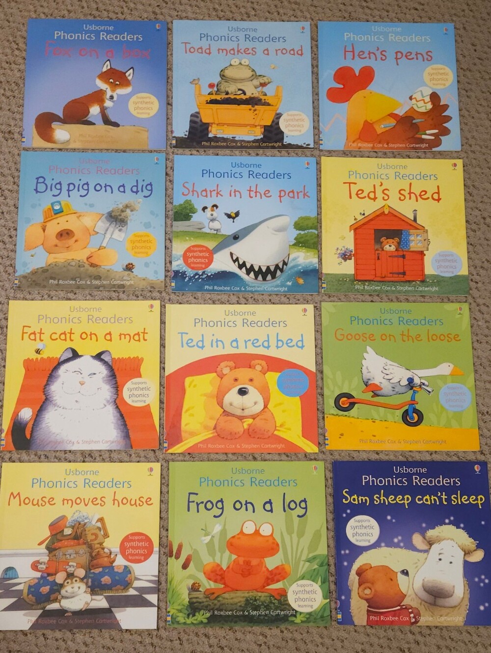 Usborne Phonics Readers Set Of 12 Books **Must Have**!!